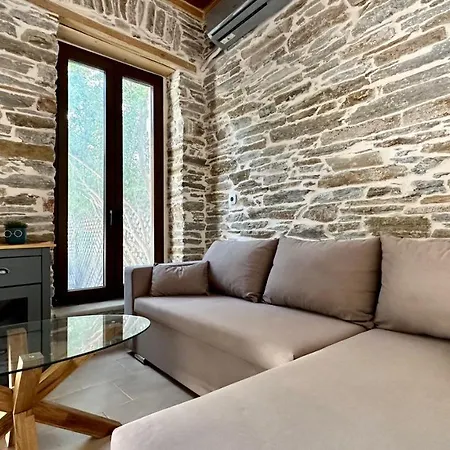 Case de vacanță Stone House In Afissos